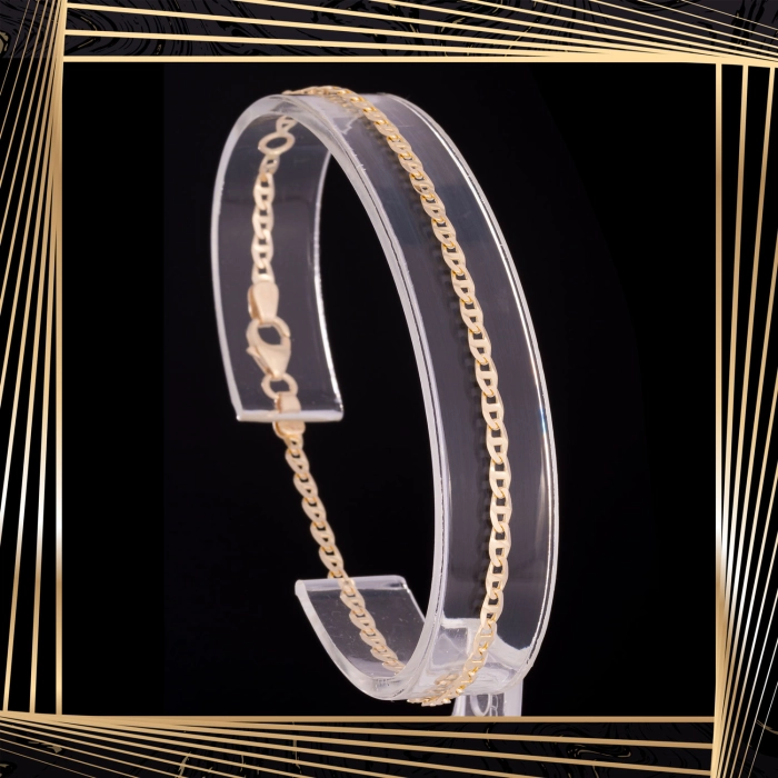 B391 Złota bransoletka. Gucci. 585