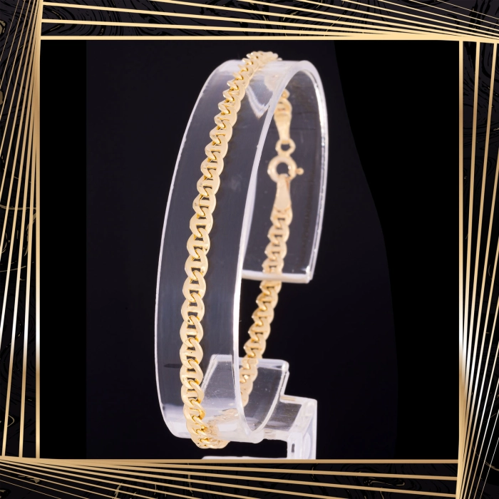 B403 Złota bransoletka. Gucci. 585