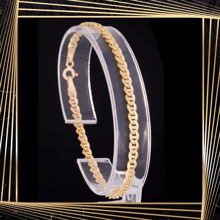 B403 Złota bransoletka. Gucci. 585