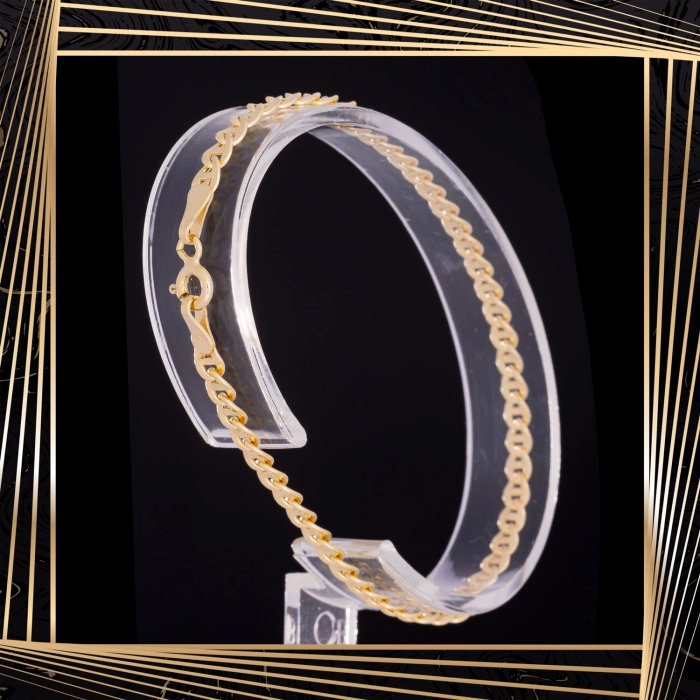 B403 Złota bransoletka. Gucci. 585