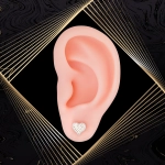 K1663 Złote kolczyki. Złote serduszka z diamentowanym tłem. 585