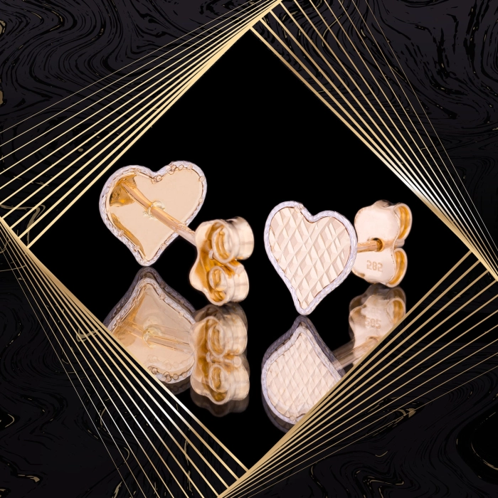 K1663 Złote kolczyki. Złote serduszka z diamentowanym tłem. 585