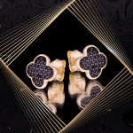 K1666 Złote kolczyki. Złote koniczynki z cyrkoniami. Czarne. 585