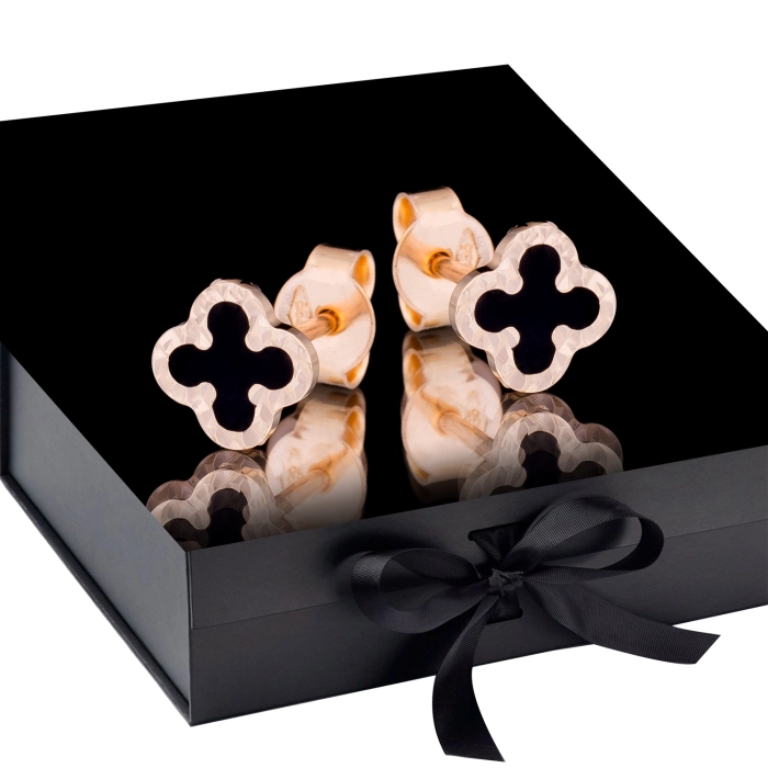 K1667 Złote kolczyki. Złote koniczynki z czarną emalią i fasetowanymi brzeżkami. 585