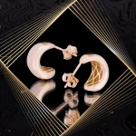 K1672 Złote kolczyki. Złote kolanka z połyskiem. 585