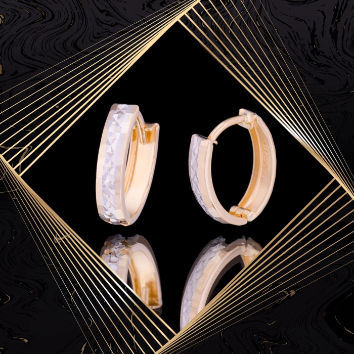 K1680 Złote kolczyki. Złote owale z diamentowanym wzorem. 585