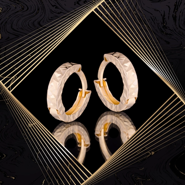 K1687 Złote kolczyki. Malutkie kółka z diamentowanym wzorem. 585