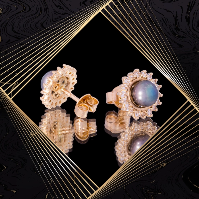 K1713 Złote kolczyki. Złote karmazycje z czarnymi perłami. 585