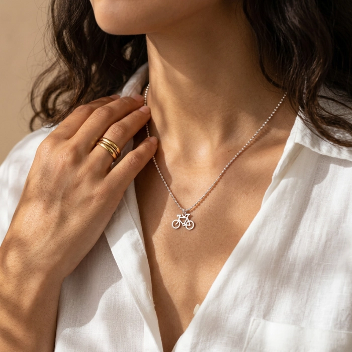 Srebrny naszyjnik kolarzówka. Srebrny rower. Szosa. 925