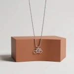 Srebrny naszyjnik kolarzówka. Srebrny rower. Szosa. 925