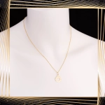 W837 Złoty wisiorek. Ażurowe złote serduszko z matowym tłem. 585