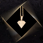W842 Złoty wisiorek. Złoty diamencik. Symbol niezłomności, wytrwałości. 585