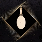 W860 Złoty wisiorek. Złoty medalik. Matka Boska z dzieciątkiem. 585