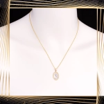 W863 Złoty wisiorek. Złoty medalik z cyrkoniami. Matka Boska. 585