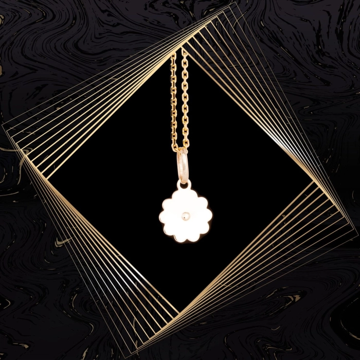 W731 Złoty medalik. Matka Boska z dzieciątkiem. 585